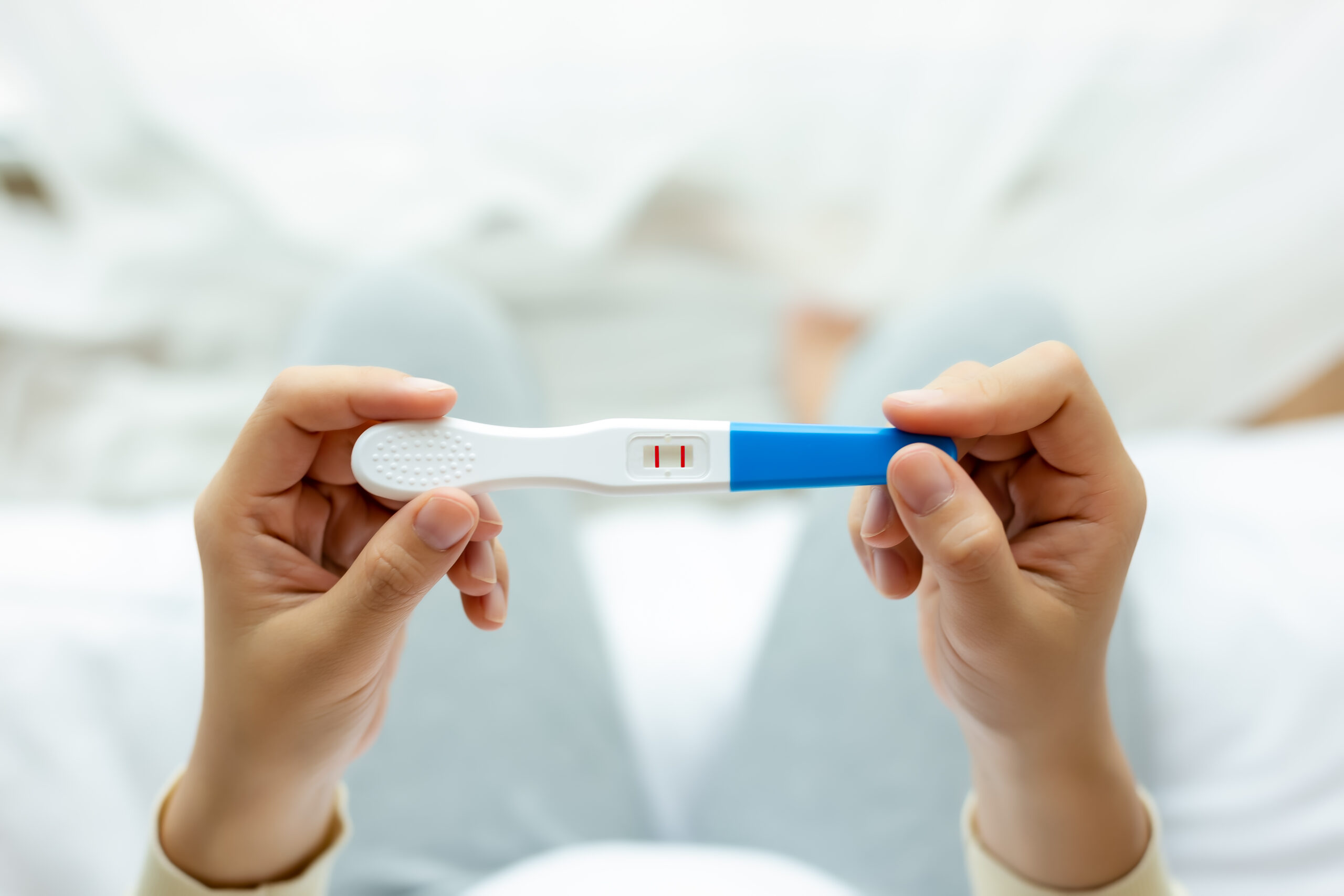 Τεστ εγκυμοσύνης – 6 σημάδια που φανερώνουν πως θα βγει θετικό