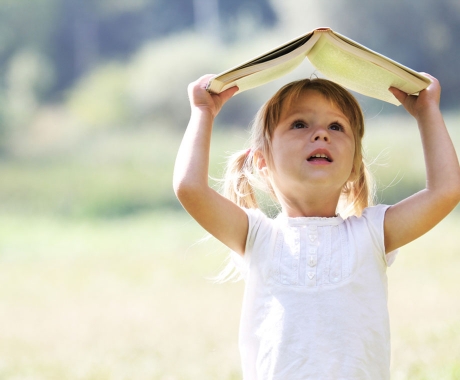 Πώς να κάνουμε τα παιδιά  να αγαπήσουν τα βιβλία από μικρά