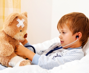 Παιδί άρρωστο στο σπίτι: 13 ιδέες για να ψυχαγωγήσετε τους μικρούς ασθενείς