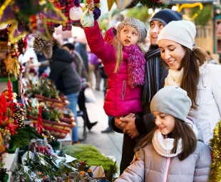 Χριστουγεννιάτικα δώρα - Πώς να αντισταθούμε στα ατελείωτα «θέλω» των παιδιών