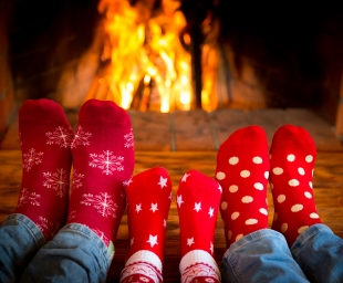 Οικογενειακές γιορτές και πώς να μοιραστείτε τη μαγεία των Χριστουγέννων με τα παιδιά σας