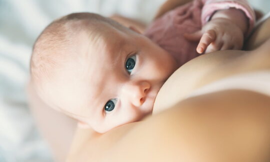 Μητρικός θηλασμός: Τα οφέλη για τη μητέρα και το παιδί